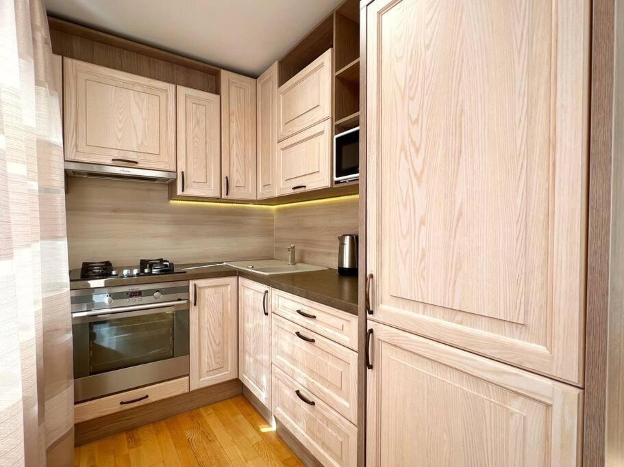 New Apartment With A View In The Town Center Нарва Екстер'єр фото