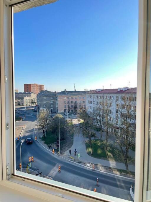 New Apartment With A View In The Town Center Нарва Екстер'єр фото
