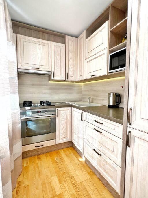 New Apartment With A View In The Town Center Нарва Екстер'єр фото