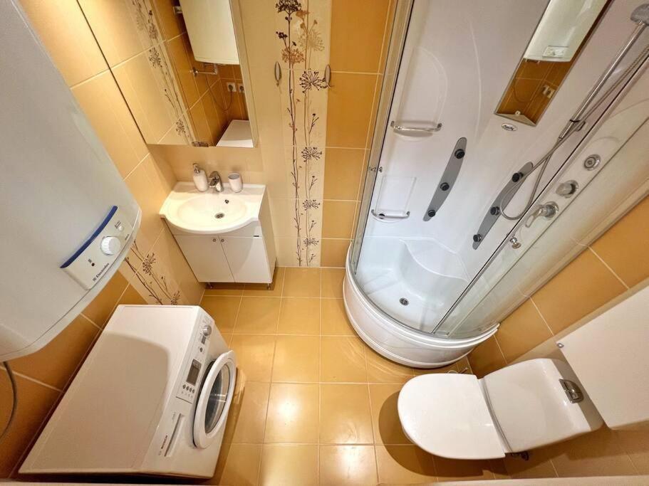 New Apartment With A View In The Town Center Нарва Екстер'єр фото